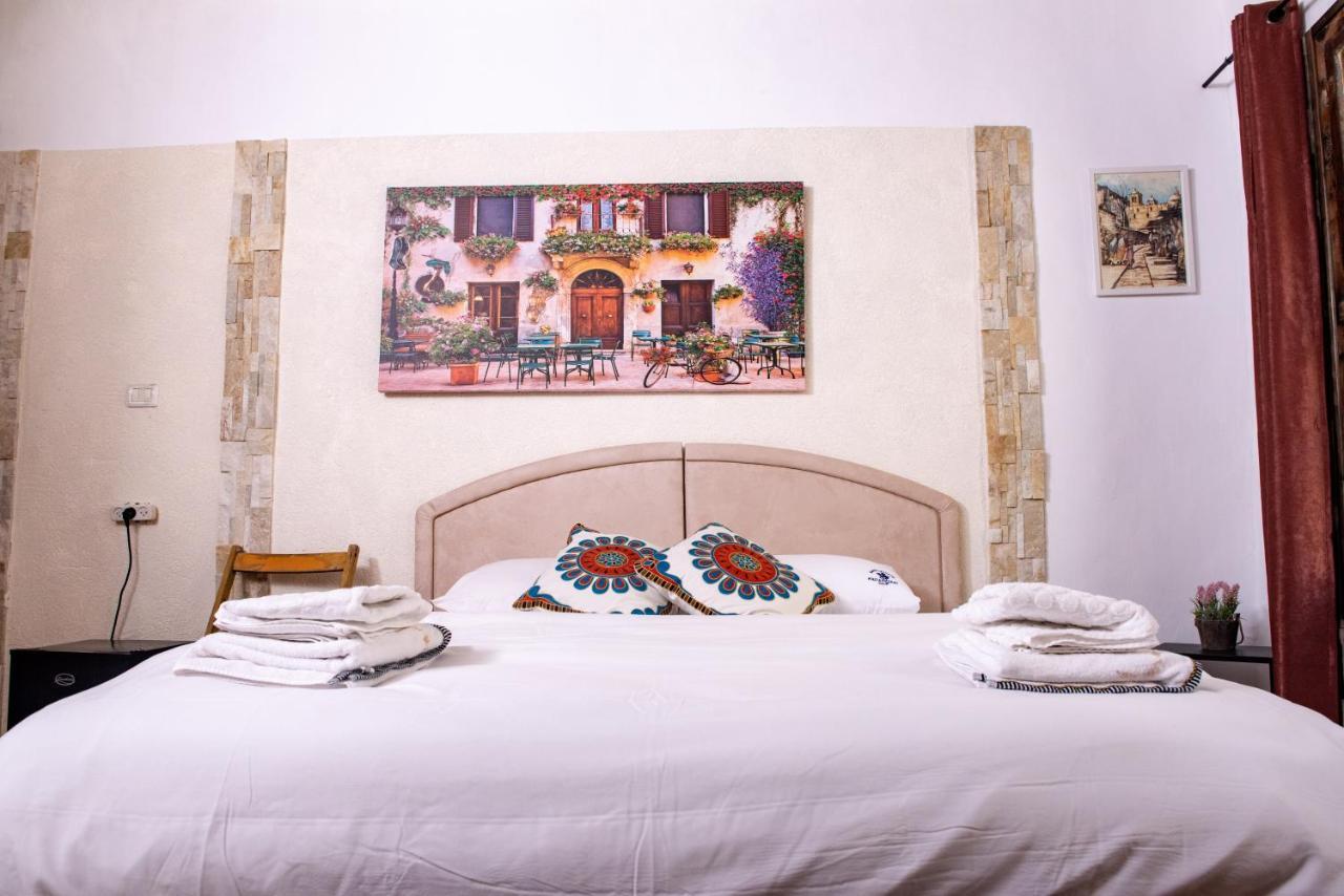 Camera Familiare con Bagno Privato